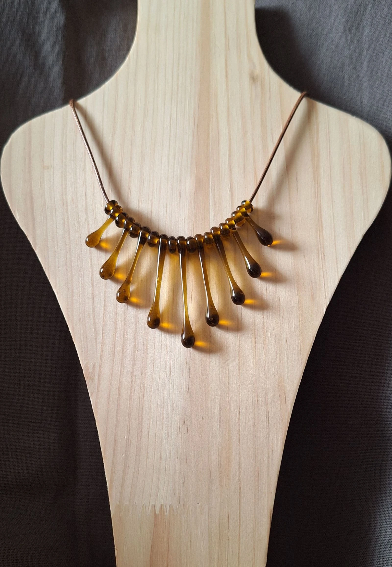Handgemaakte ketting van gerecycled glas – photo 2